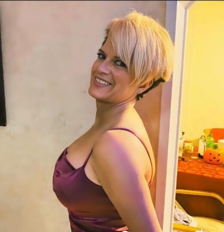 Sexy, blue eyed, bombshell ready to FUCK! - 1