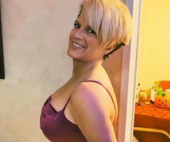 Chattanooga escorts - Sexy, blue eyed, bombshell ready to FUCK!