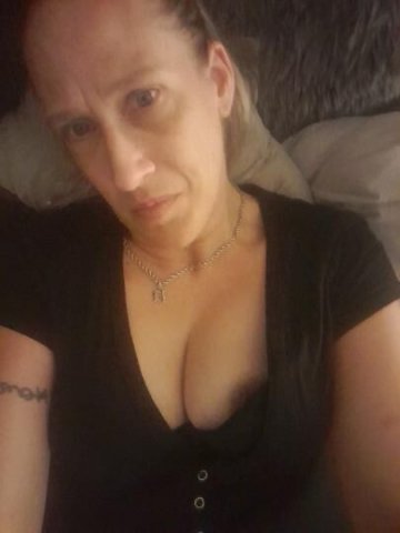 BACK IN ROUND LAKE 120HHR SPECIAL CUM SEE ME TEXT ME - 1