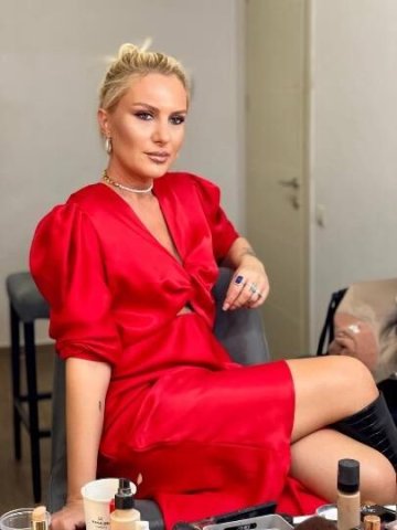 new in town , naughty Lucy - 1