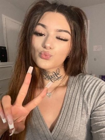 5'8 skinny white girl 💋 CAR DATES/OUTCALLS - 1