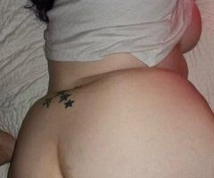 THICK White Cutie with a BOOTY 🍭 - Image 4