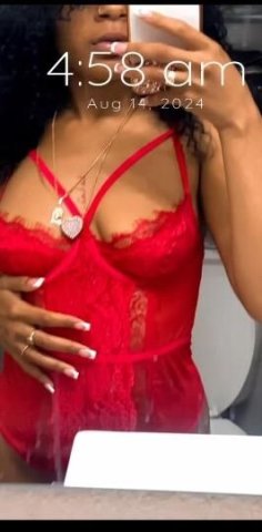 Caramel hottie with a petite body🫦🍭 - 1