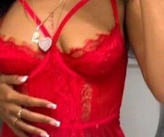 Caramel hottie with a petite body🫦🍭 - Image 1