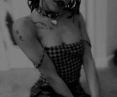 -OUTCALLS ONLY- Feisty petite alt/goth ebony girl ready for fun 🖤🌸 - 24 - Image 6