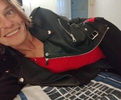 MATURE MILF - Tight, wet and ready to play - Image 6