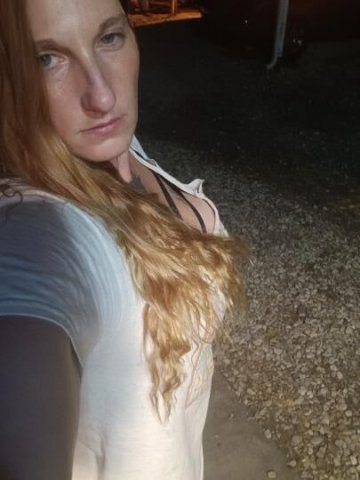 looking for a cowboy to ride! - 1