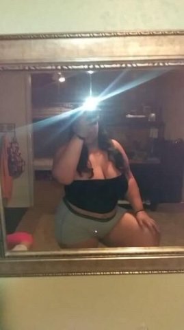 SURROUNDING AREAS im AVAILABLE when im not at work ! Let me be your lil freak i bet ill have you addicted 😋 content , meets , facetime sessions and more... private snap hmu for the info - 1