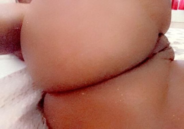 BEAUTIFUL CHOCOLATE OUTCALL & CAR DATE ONLY - 27 - 1
