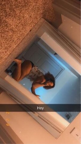 LETS CREATE A MOMENT 🍑💦😍 - 1