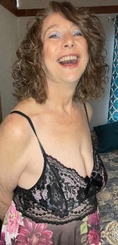SEXY AND MATURE! HIGHLY REVIEWED!! NEW PICS! - 1