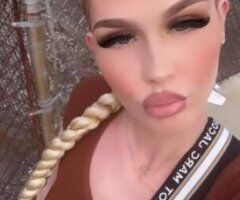 Petite sexy blonde🫦 face pretty 🐱 even prettier - Image 6