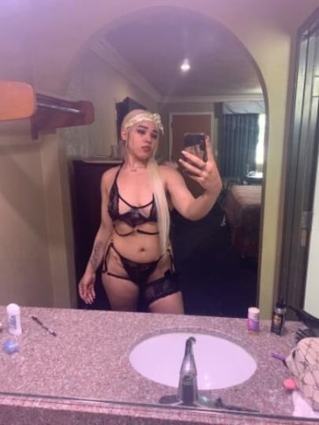 unique young💋🎇 💯% independent💕💕 - 1
