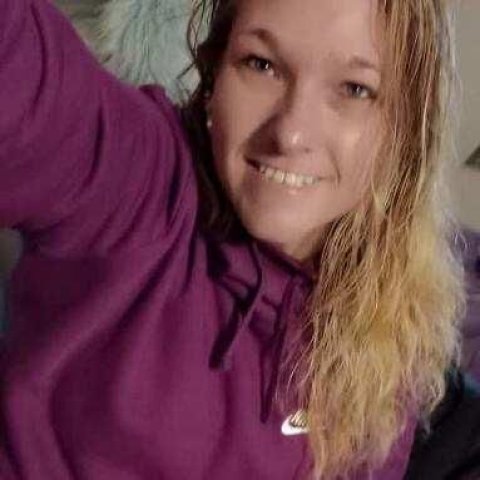 Jade is back.... I need someone to help get back in the swing of things. - 1