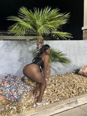 HEY THIS QUEEN 👑 LOOKING FOR THE COOL LAID-BACK GENEROUS MALES I DON'T DO OUTCALLS,I DON'T DO OUTCALLS - 1
