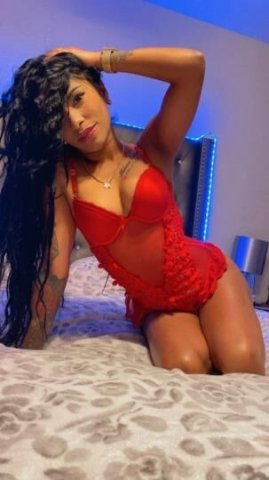 sexy latina - 1