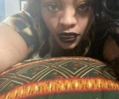 COME EXPLORE ME WHILE I FIND ALL YOUR HIDDEN PLEASURES - Image 4