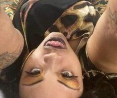COME EXPLORE ME WHILE I FIND ALL YOUR HIDDEN PLEASURES - Image 7