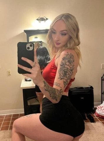 Available for Serious hook up📞incall /📱 outcall - 1