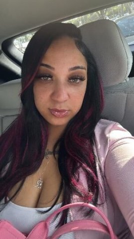 hey babes im sooo horny and im moving soon! ! i wanna make that dick cum soo good so add me to yr day so i can feel that dick cummin in this fat pussy - 25 - 1