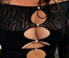 Westchester escorts - latina caliente y madura con lindo cuerpo