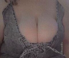 Chattanooga escorts - Kat🤩 Better than these hoes go with a women 😊😈