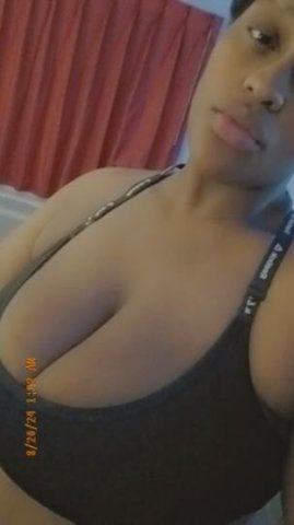 one session with Alexis and Treasure - 1