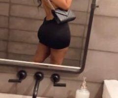 Evansville escorts - Bombshell