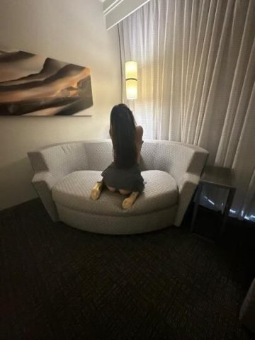 outcall tonight FRIDAY 🎁❤💦 UPSCALE ONLY 💓 I COME TO YOU 💦❤🎁 Beautiful Brunette Barbie😍 🤩 ADD ME ON SNAPCHAT - 1