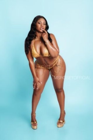 Down 2 Earth Sexy Mistress💦Lets Connect - 1