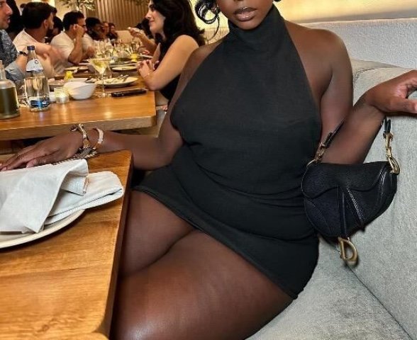 YOUR PERFECT EYE CANDY🍭 SOFT PLAYFUL EBONY💋🤎 - 1