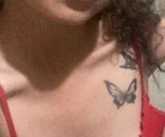 Buffalo escorts - SLIM GOODIE!!