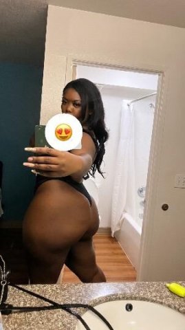 Sexy thick chocolate 💦 I love to squirt cream 🍦 let me rock your world 💦 Incall/Outcall 24/7 ask about 2 girl special 💋 - 1