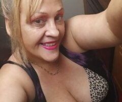 🍁🍁♥COME RELAX AND LEAVE THE STRESS AT THE DOOR!! 🍁ENJOY A RELAXING HOT OIL MASSAGE..ON THIS CHILLY DAY🍁 SENSUAL HOT OIL MASSAGE..PLUS MANSCAPING AND SUGAR SRUB PACKAGE🍁♥Smoking hawwwwt.sweet and pretty🌹✨️ - Image 12