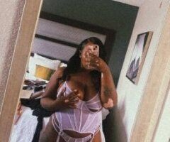 NEW IN TOWN Seduction Friday With Sexy Starr Come Take Your Load Off 💦🙃🌸 - Image 2