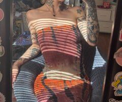 sexy, petite, tattooed blonde - 27 - Image 2