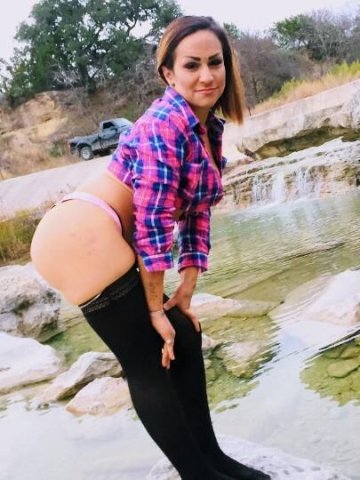 thickest persuasion,fat ass fat pussy n pretty face to squirt on - 1
