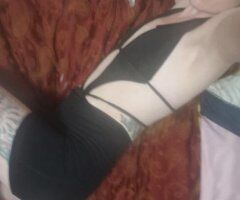 😘💦🍓Your hottest redheads ready to play😛🤯🥳We can have fun in the sun or let the moon light guide are way.. Eitherway strap in for the time of your life if i wanna come way😇🥰😈💋💯 - Image 2