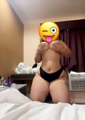 sexi ❤️❤️ soy real solo q algunas fotos el pelo de distintos color pero soy la misma chica soy real pero soy 100 Por ciento real - 1