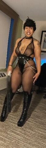 Caramel looking to please💦 - 1