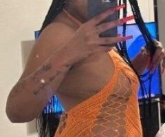 AVAILABLE NOW !! Incalls & Outcalls 💦 - Image 1