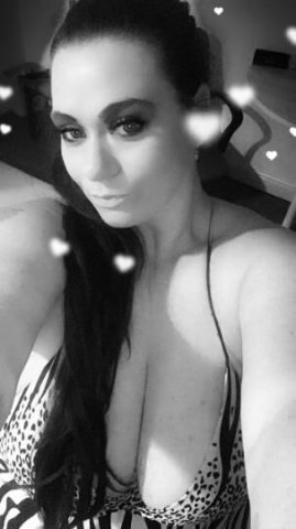 bbw hottie - 42 - 1