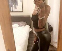 Sexy Petite Brownskinn - Image 2