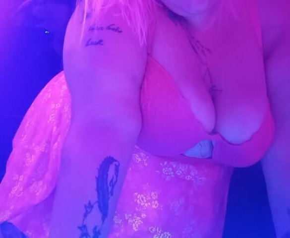 Slap My Ass Pull My Hair And Tell Me Im A Good Girl - 1