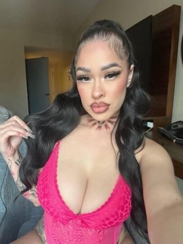 sexy latina - 1