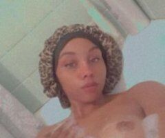 Call me itty bitty 😗 - Image 6