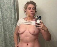 North Bay escorts - I am 38 Years older Hot and Sexy Momm 🍒Ready To Host♥📞Outcall🚘Car Date🚓Available 24/7🕙 ✔Active - 38