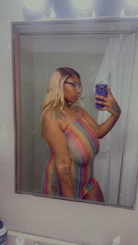 1 night here COME PLAY WITH ME DADDY ITS FUN🫶 😘come enjoy your real slut🩷you can have the best time with me 😍 - 19 - 1