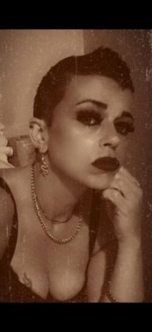 Witchy MILF Vibesss - 1