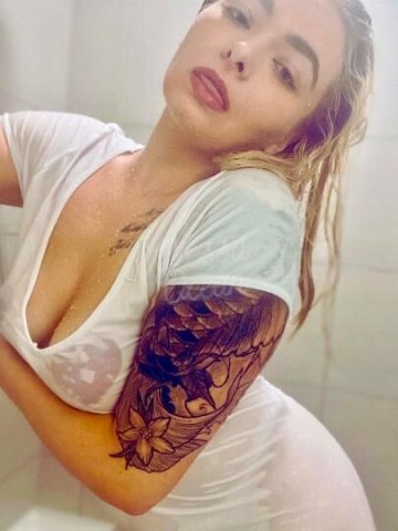 NEW ARRIVAL - All Natural, Curvy, Girl Next Door - LIMITED TIME - 1